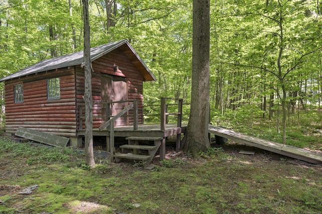 37 Hungry Hill Cir, Guilford, CT 06437 - view of home's exterior featuring a view of trees and a deck