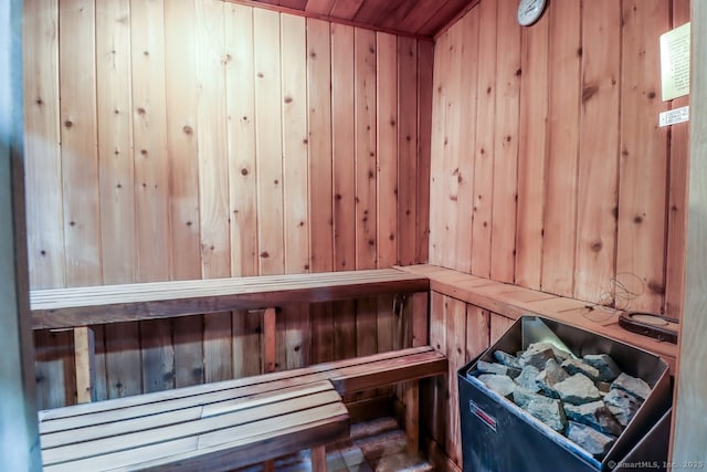view of sauna / steam room