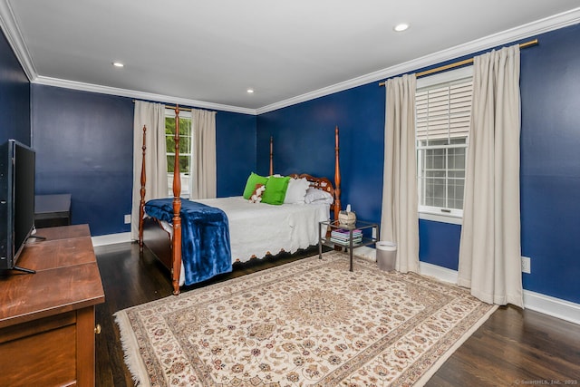 38 Heritage Hill Rd Unit 38, New Canaan, CT 06840 - bedroom featuring crown molding, wood finished floors, baseboards, and recessed lighting