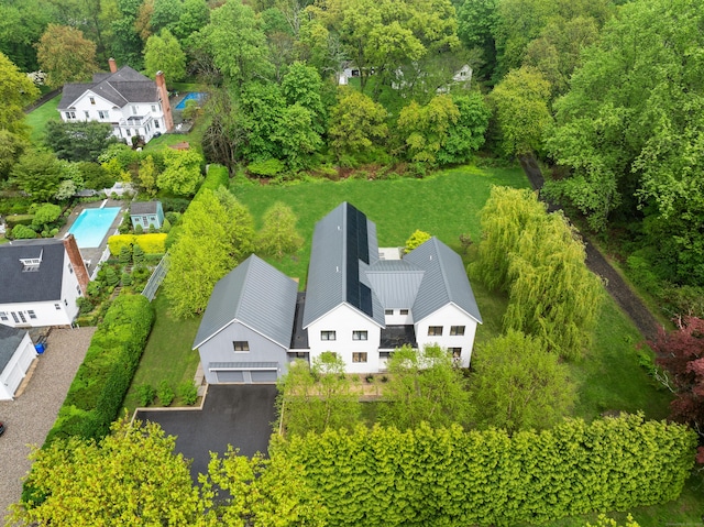 aerial view of property and surrounding area