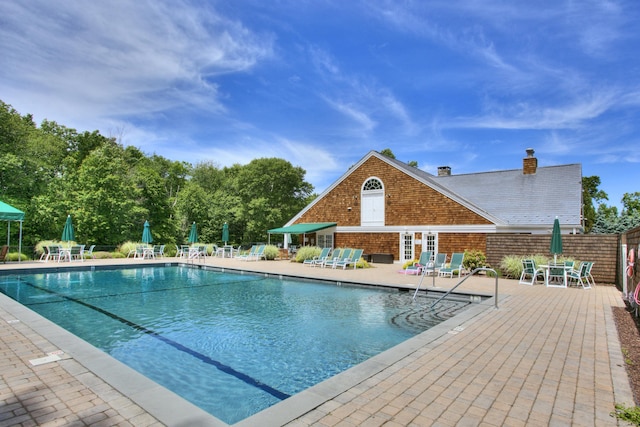 88 Merry Meet Cir, Fairfield, CT 06824 - community pool with a patio area and fence