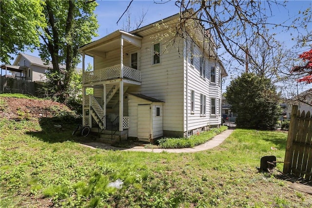 19 5th St, Ansonia, CT 06401 - back of property with stairway and a balcony