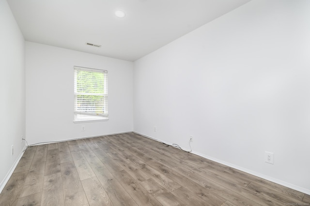 37 Greenwich Ave Apt 1-2, Stamford, CT 06902 - empty room with wood finished floors, baseboards, and recessed lighting