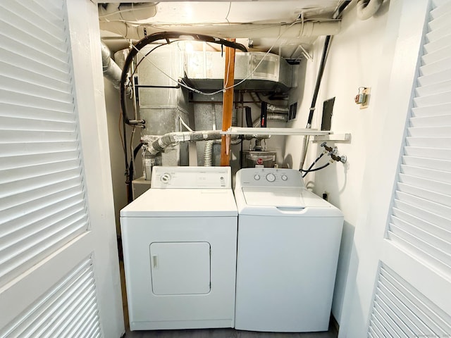 279 New Haven Ave Apt H, Milford, CT 06460 - clothes washing area featuring separate washer and dryer