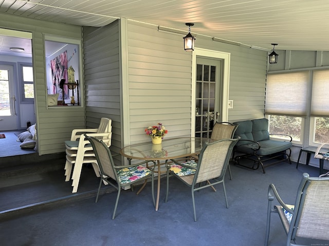 119 Chambers St, Manchester, CT 06042 - view of patio with outdoor dining space