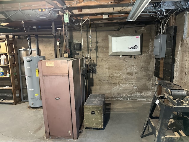 119 Chambers St, Manchester, CT 06042 - unfinished below grade area with electric water heater and electric panel