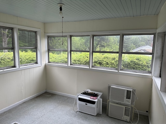 119 Chambers St, Manchester, CT 06042 - view of unfurnished sunroom