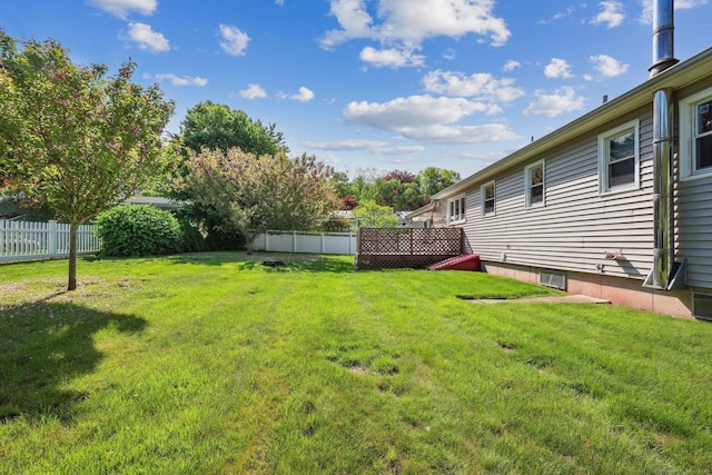 11 Jamestown Rd, Hamden, CT 06518 - view of yard