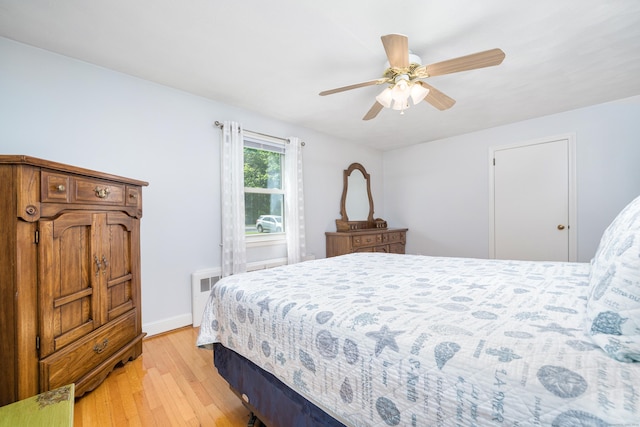 995 Maple St, Wethersfield, CT 06109 - bedroom with light wood-style flooring, baseboards, and a ceiling fan