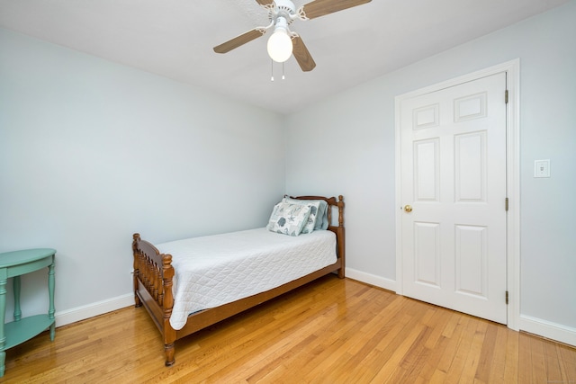 995 Maple St, Wethersfield, CT 06109 - bedroom featuring light wood-style floors, baseboards, and a ceiling fan