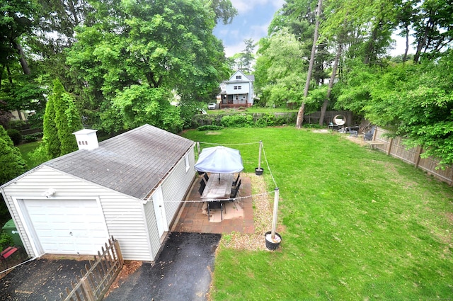 30 Taylor St, Windsor, CT 06095 - view of subject property featuring a tree filled landscape