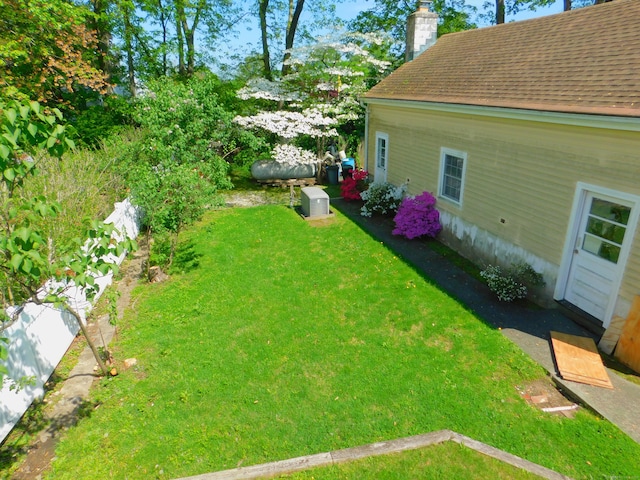 29 Barholm Ave, Stamford, CT 06907 - view of grassy yard