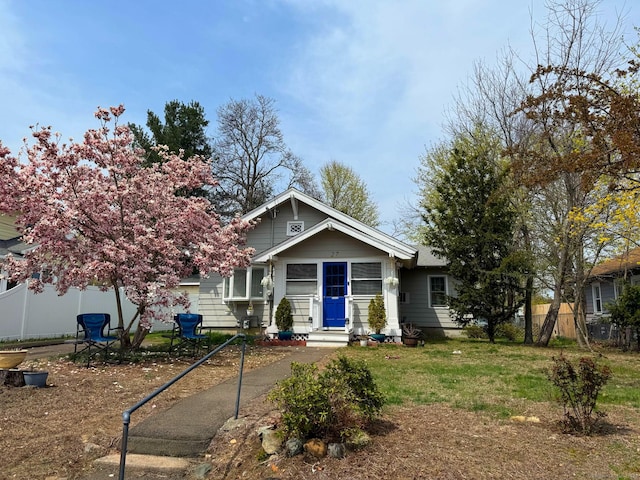 27 Ann St, West Haven, CT 06516 - view of front of house with fence