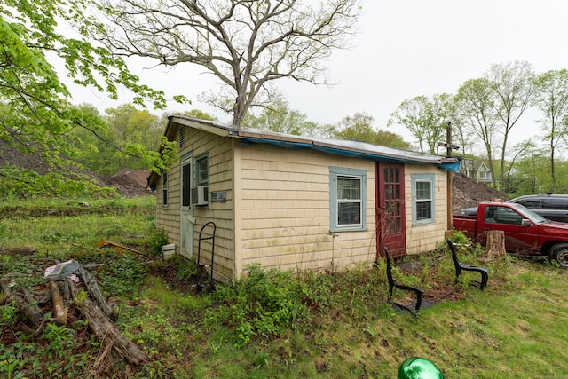 872 Nut Plains Rd, Guilford, CT 06437 - view of outbuilding featuring cooling unit