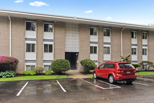 281 Gardner Ave Unit G5, New London, CT 06320 - view of property featuring uncovered parking