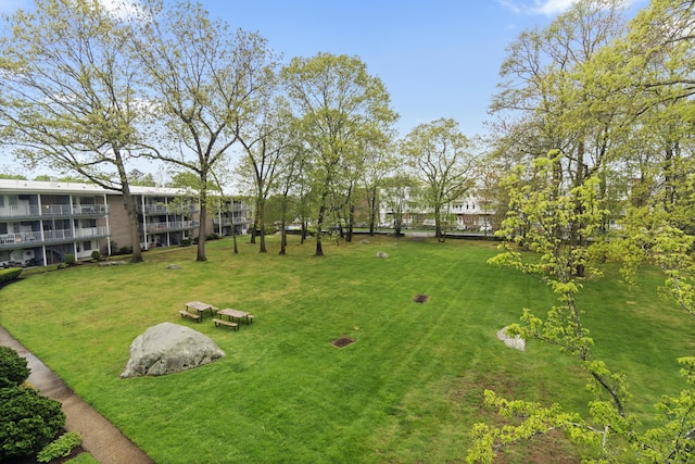 281 Gardner Ave Unit G5, New London, CT 06320 - view of home's community with a yard
