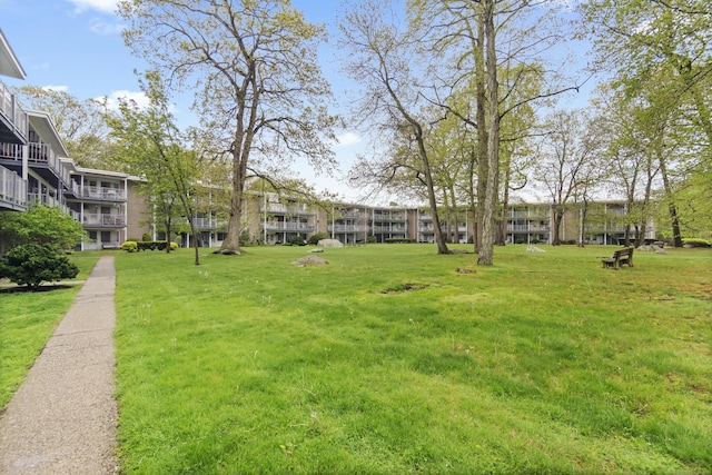 281 Gardner Ave Unit G5, New London, CT 06320 - surrounding community with a yard