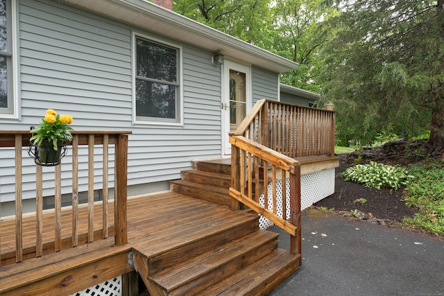 255 Back Ln, Newington, CT 06111 - view of deck