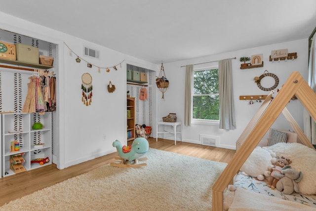255 Back Ln, Newington, CT 06111 - bedroom featuring wood finished floors and baseboards