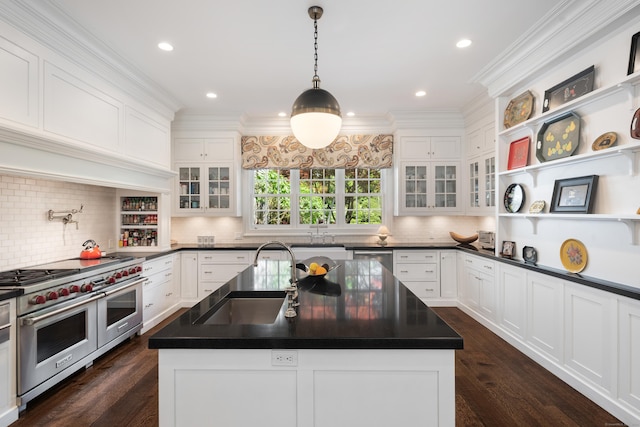 68 Woods End Rd, New Canaan, CT 06840 - kitchen featuring a sink, stainless steel appliances, dark countertops, white cabinetry, and ornamental molding