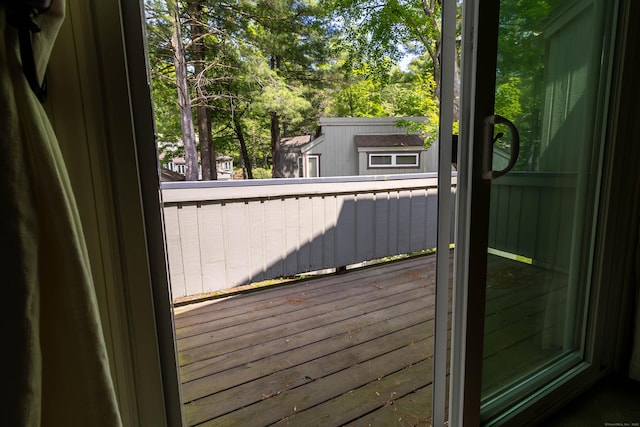 11 Byrne Ct Unit C2, Farmington, CT 06032 - view of wooden deck