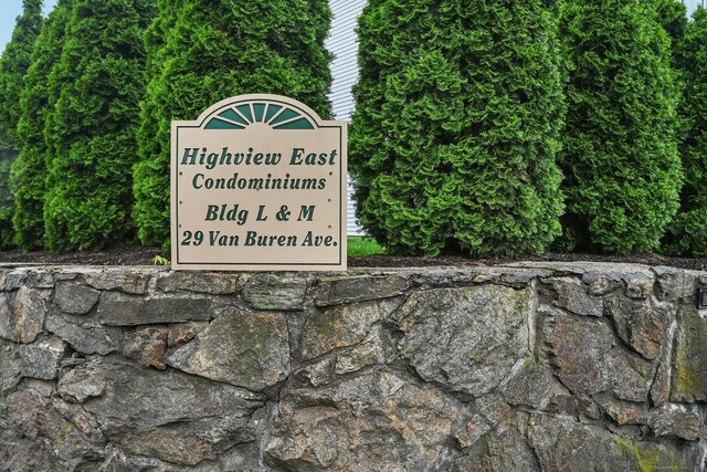 29 Van Buren Ave Apt L6, Norwalk, CT 06850 - exterior view