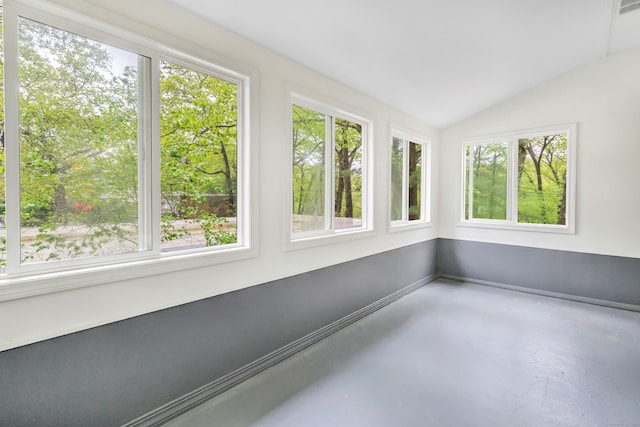 42 N Lake Dr Apt C2, Hamden, CT 06517 - unfurnished sunroom with lofted ceiling