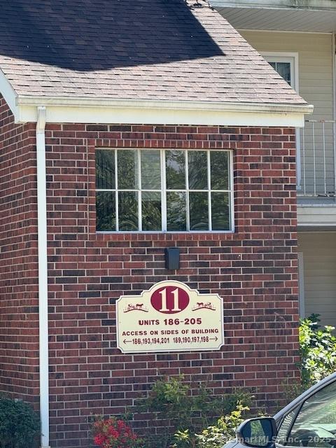 202 Carriage Crossing Ln Unit 202, Middletown, CT 06457 - exterior view of brick siding