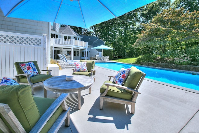 63 Balfour Dr, West Hartford, CT 06117 - outdoor pool featuring a patio and outdoor dining space