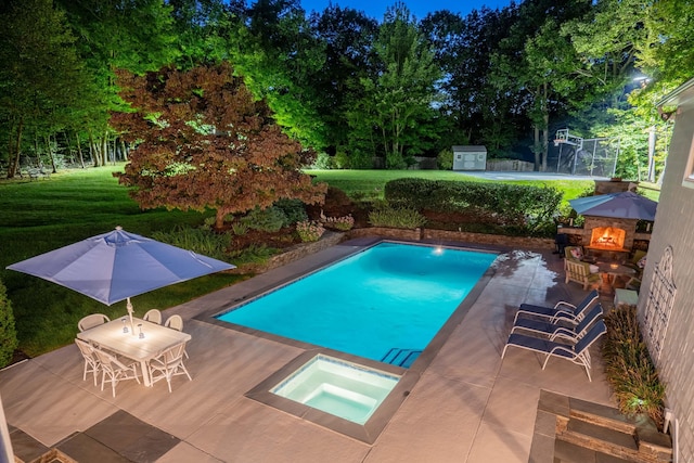 63 Balfour Dr, West Hartford, CT 06117 - outdoor pool with a patio area, an in-ground hot tub, a yard, and outdoor dining area