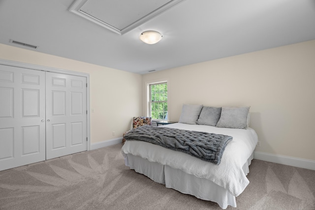140 Podunk Rd, Guilford, CT 06437 - bedroom featuring carpet, baseboards, a closet, and attic access