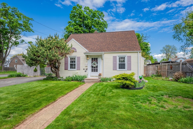 4 Hockanum Dr, East Hartford, CT 06118 - cape cod house with roof with shingles