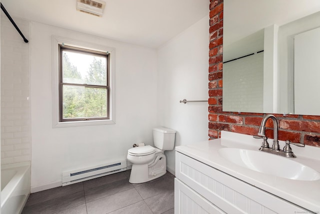 433 Kent Cornwall Rd Unit 14, Kent, CT 06757 - full bath featuring a baseboard heating unit, baseboards, toilet, and tile patterned floors