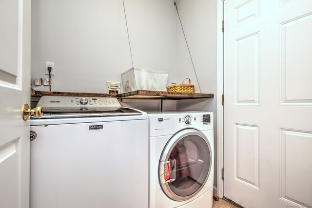 539 Plains Rd, Milford, CT 06461 - laundry area with washing machine and clothes dryer