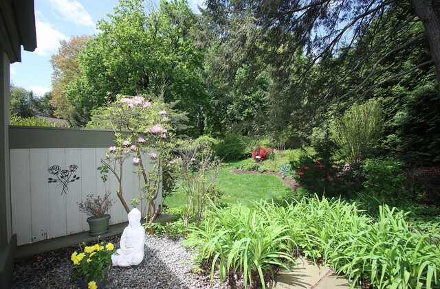 522 Heritage Vlg Unit B, Southbury, CT 06488