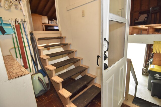 12 Cedar Ln, Oxford, CT 06478 - view of stairs