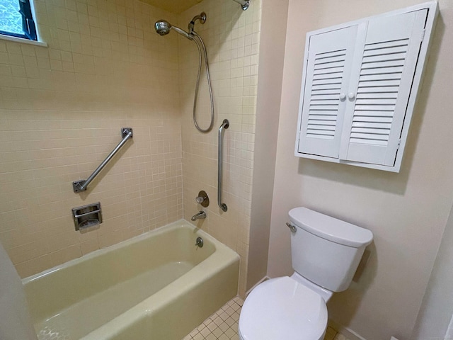 full bathroom featuring toilet and shower / tub combination
