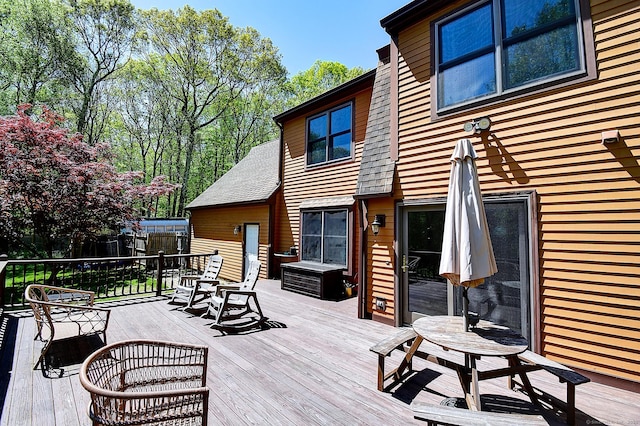 7 Stonegate Rd, East Hampton, CT 06424 - view of wooden terrace
