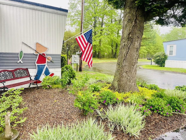91 Shawnee Rd, East Hartford, CT 06118 - view of yard