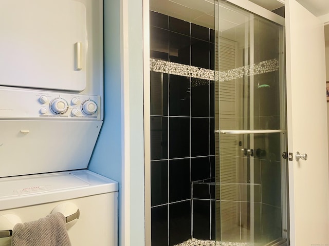 91 Shawnee Rd, East Hartford, CT 06118 - laundry area with stacked washing machine and dryer