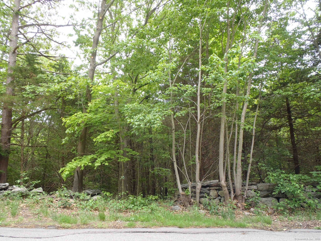 47 Huntington Ave, Norwich, CT 06360