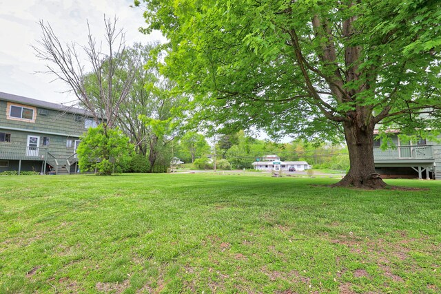 1400 Meriden Rd Apt 1-2, Waterbury, CT 06705 - view of grassy yard