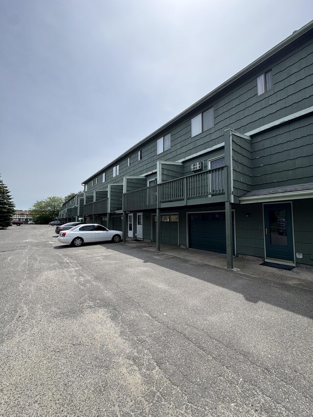 1400 Meriden Rd Apt 1-2, Waterbury, CT 06705 - view of building exterior