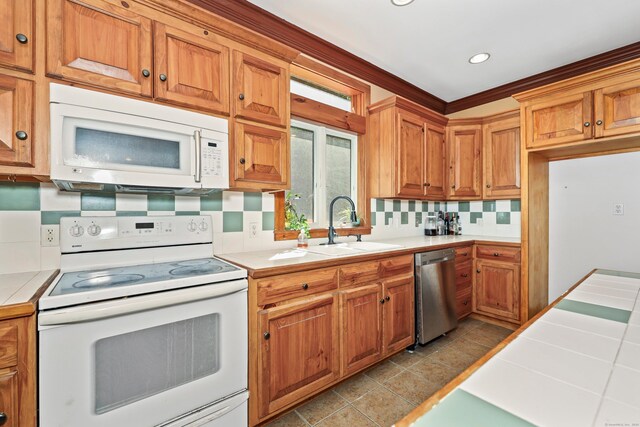 208 Cardinal Cir, Torrington, CT 06790 - photo 9