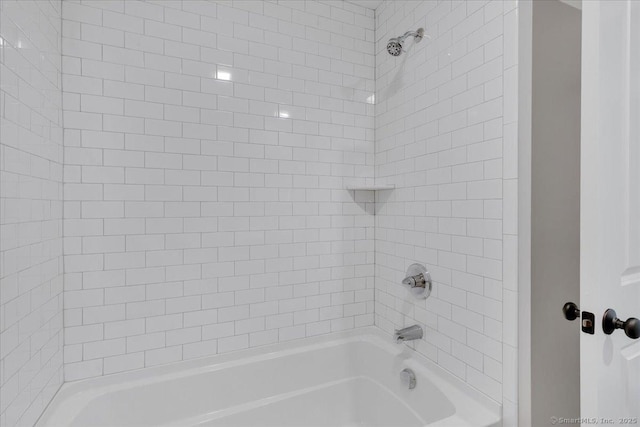bathroom featuring shower / washtub combination