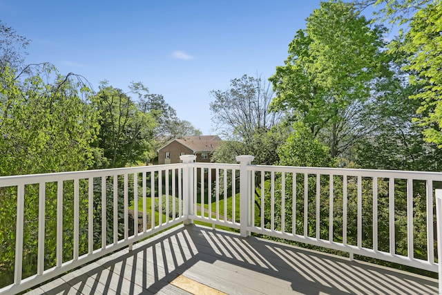 245 Unquowa Rd Apt 38, Fairfield, CT 06824 - view of deck