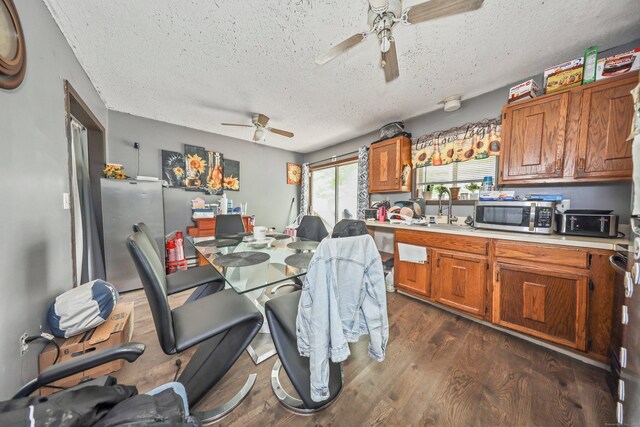 28 Oldham Ave, Waterbury, CT 06705 - photo 11