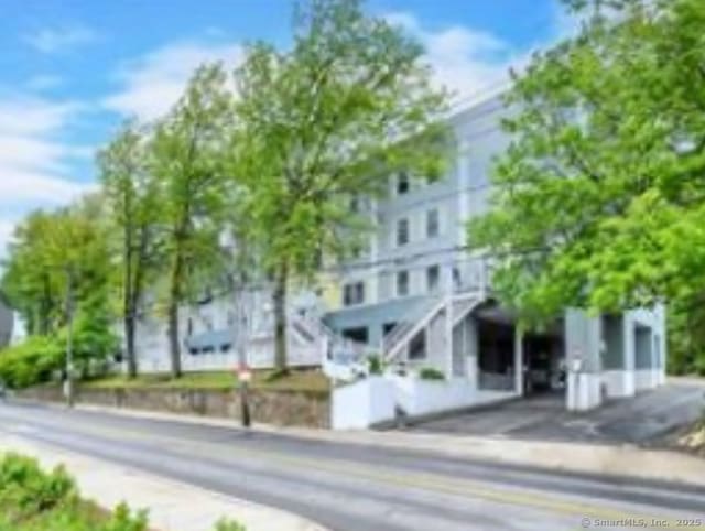 37 Greenwich Ave Apt 3-6, Stamford, CT 06902 - view of building exterior