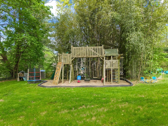 5 Willow Ln, East Lyme, CT 06333 - view of playground with a yard
