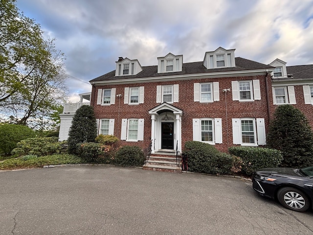 24 Saint Johns Pl Apt 6, New Canaan, CT 06840 - view of front facade with brick siding